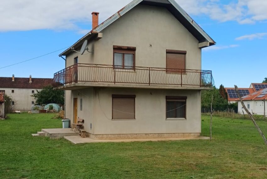 561726051_1461027472695528_2993240245793239114_n